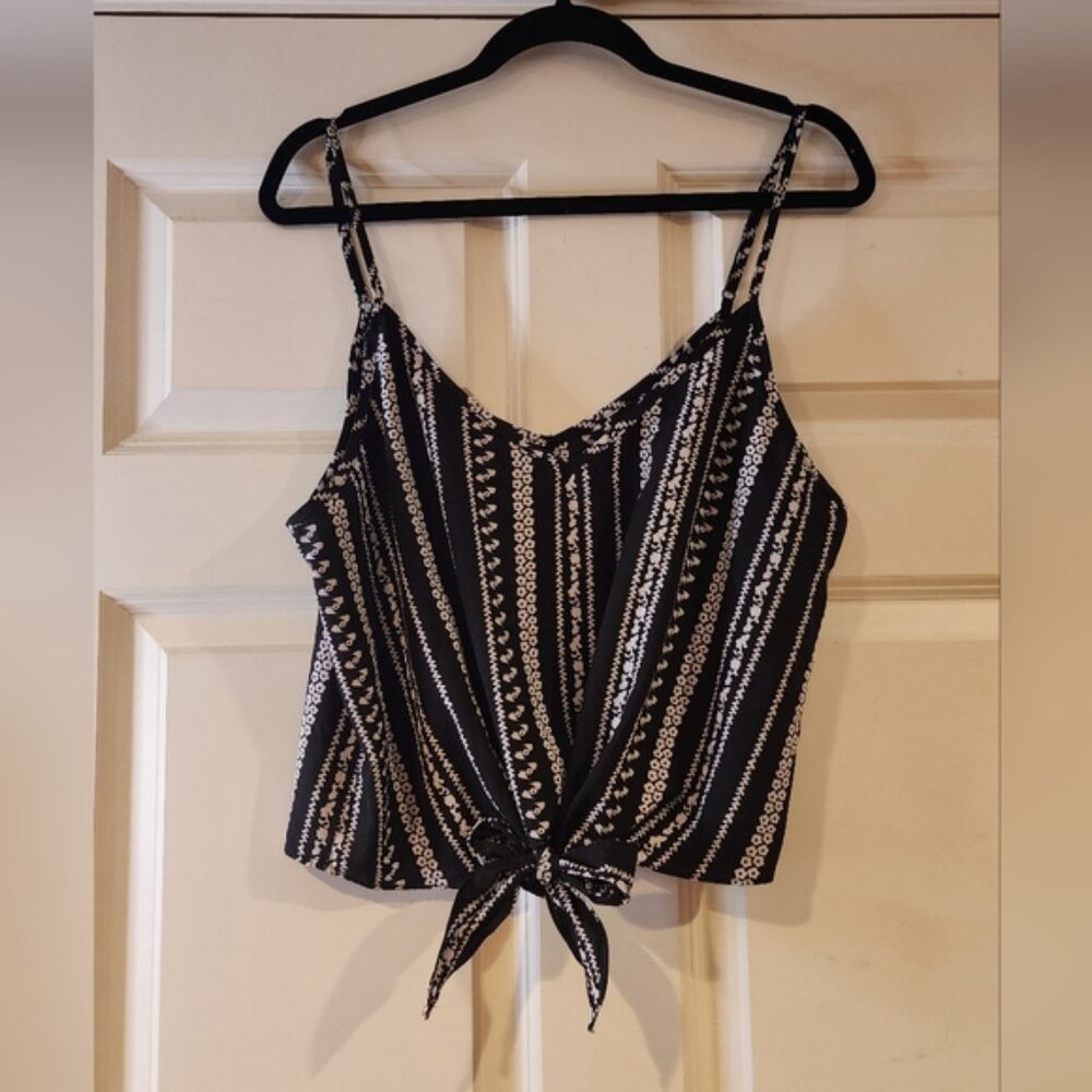 Shein black and white striped tied hem cropped tank XL